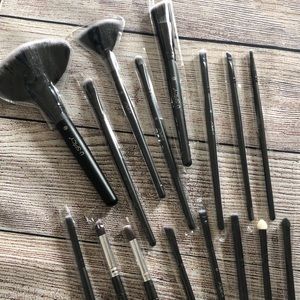 Entry Level Makeup Brushes New